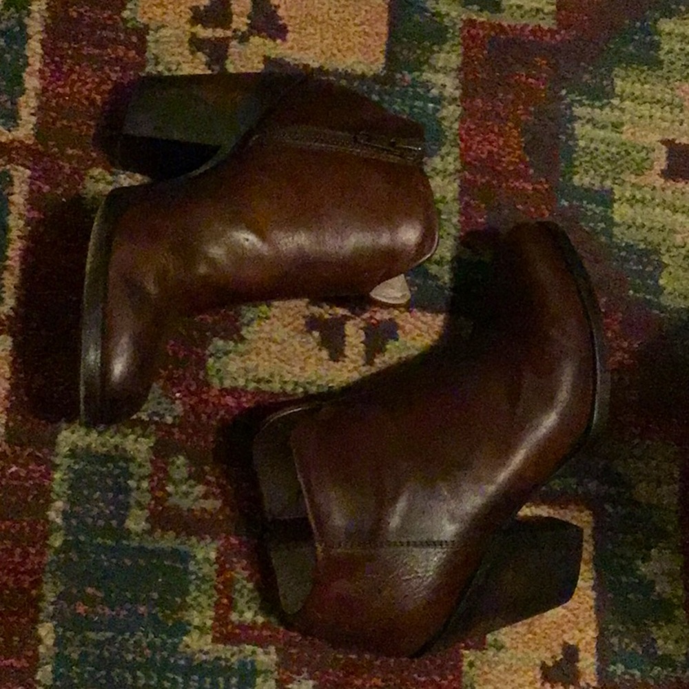 Freebird by Steven DARIUS Leather Ankle Booties - Size 6